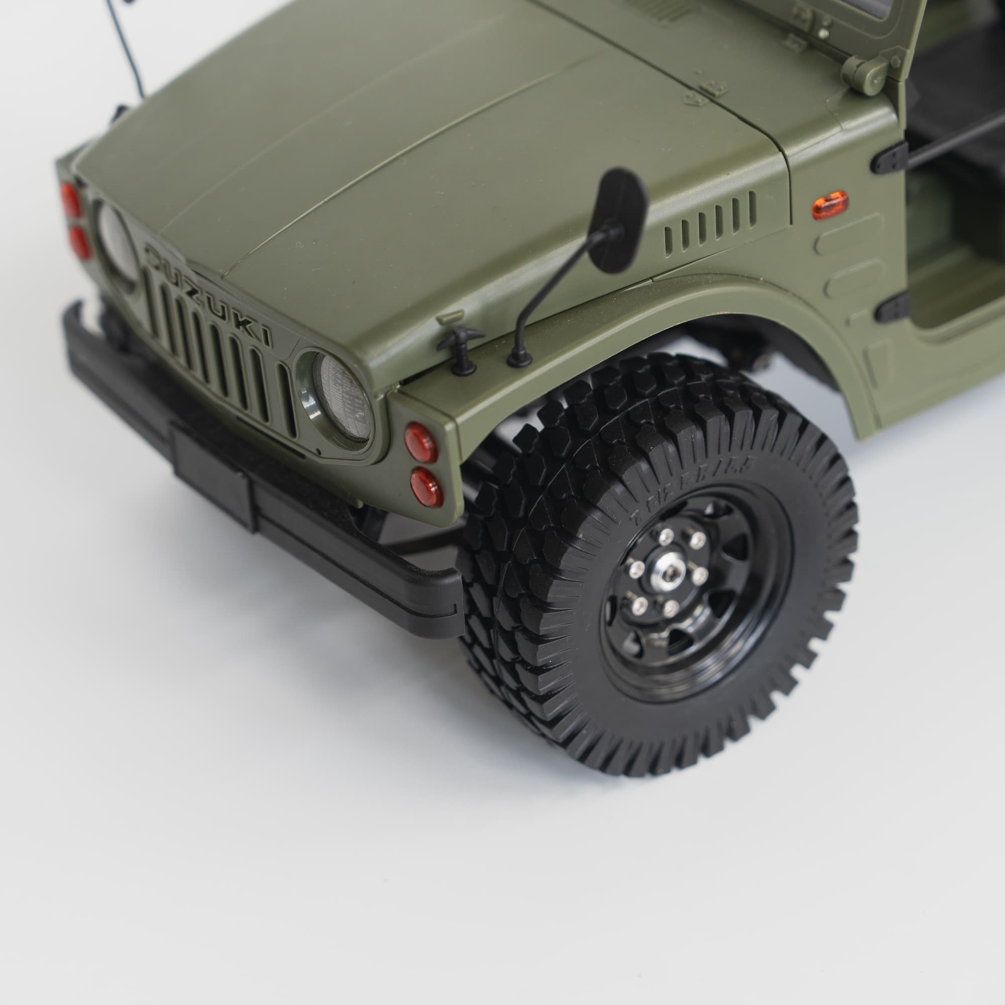 スズキ ジムニー C84 RTR (SJ10 1型)カスタムホイール・タイヤセットA