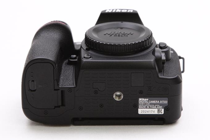 滅多にないシャッター数888回以下 Nikon D7500☆Wi-Fi搭載 滅多にない
