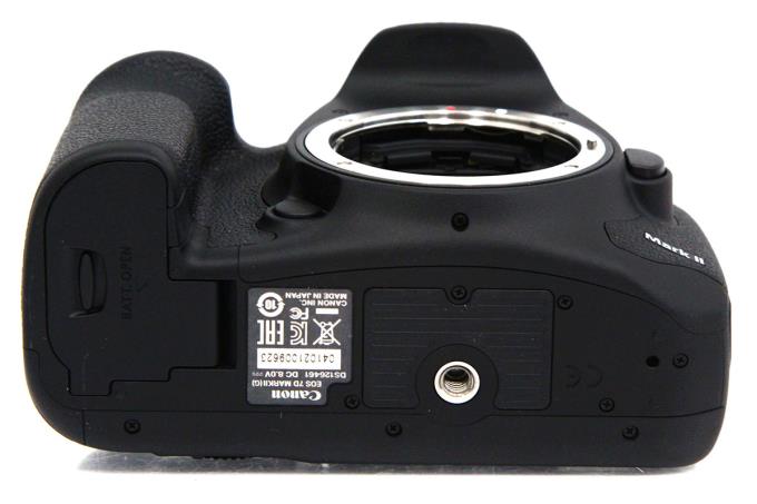 EOS 7D Mark II ボディ シャッター回数 約24100回以下 γA2786-2S1