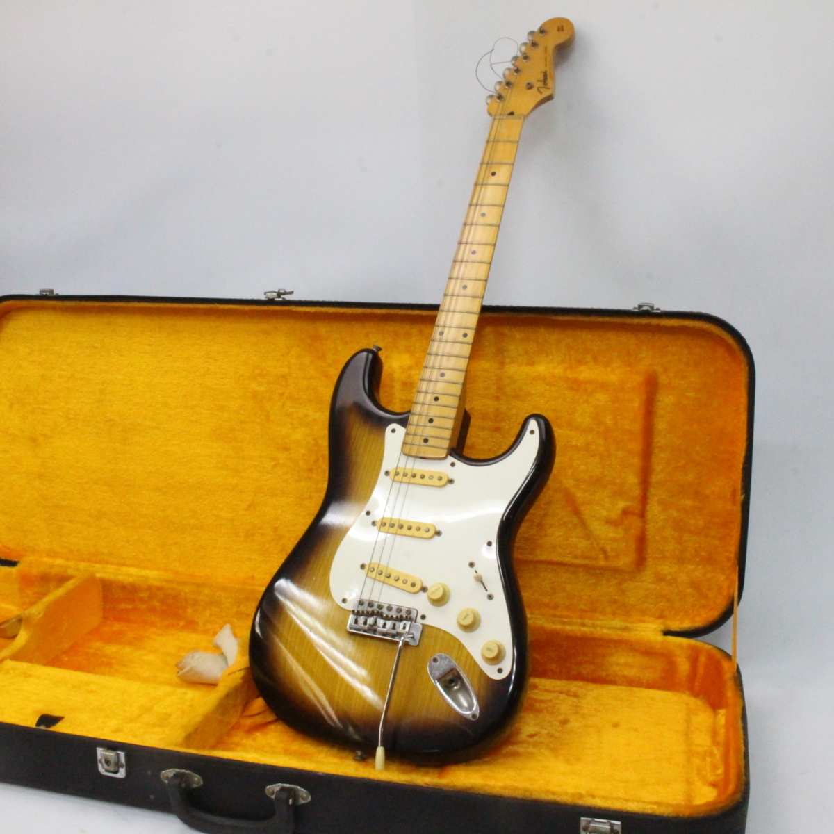 トーカイ Springy sound ストラトキャスター ST-60 ハードケース付き