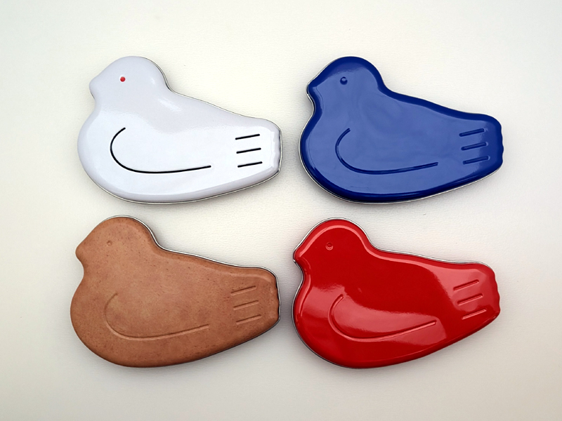 鳩の日2024】鳩サブレー1枚入缶セットの販売で開店前から1時間待ちの大