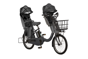 3人乗り用チャイルドシート付きギュット・クルームF・DX パナソニック