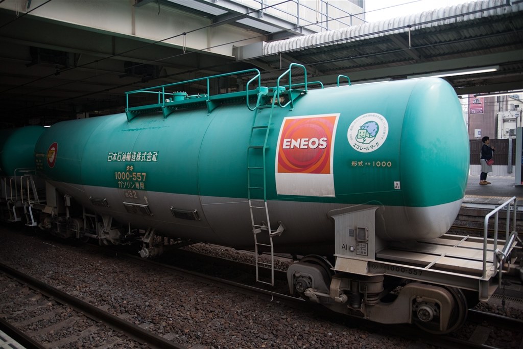 なかなか良くできてる一品』 カトー 8037-3 タキ1000 日本石油輸送色