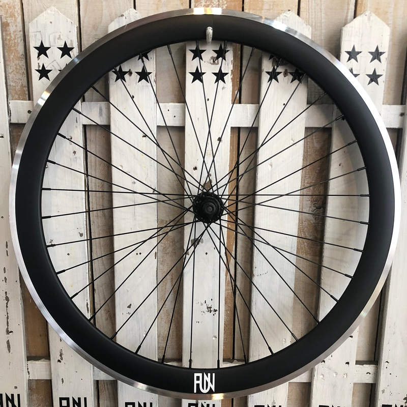 FUN ライダーズカフェ カメレオンホイール フロント クリンチャー