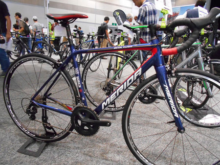 2018年モデル】MERIDAのSCULTURA700。ハイエンドアルミフレーム