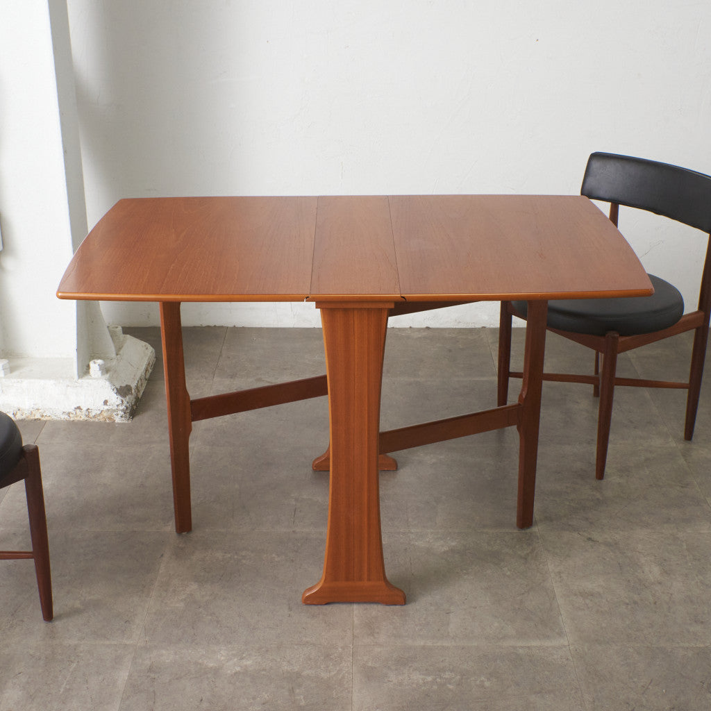 ドロップリーフ ゲートレッグテーブル – rocca rocca