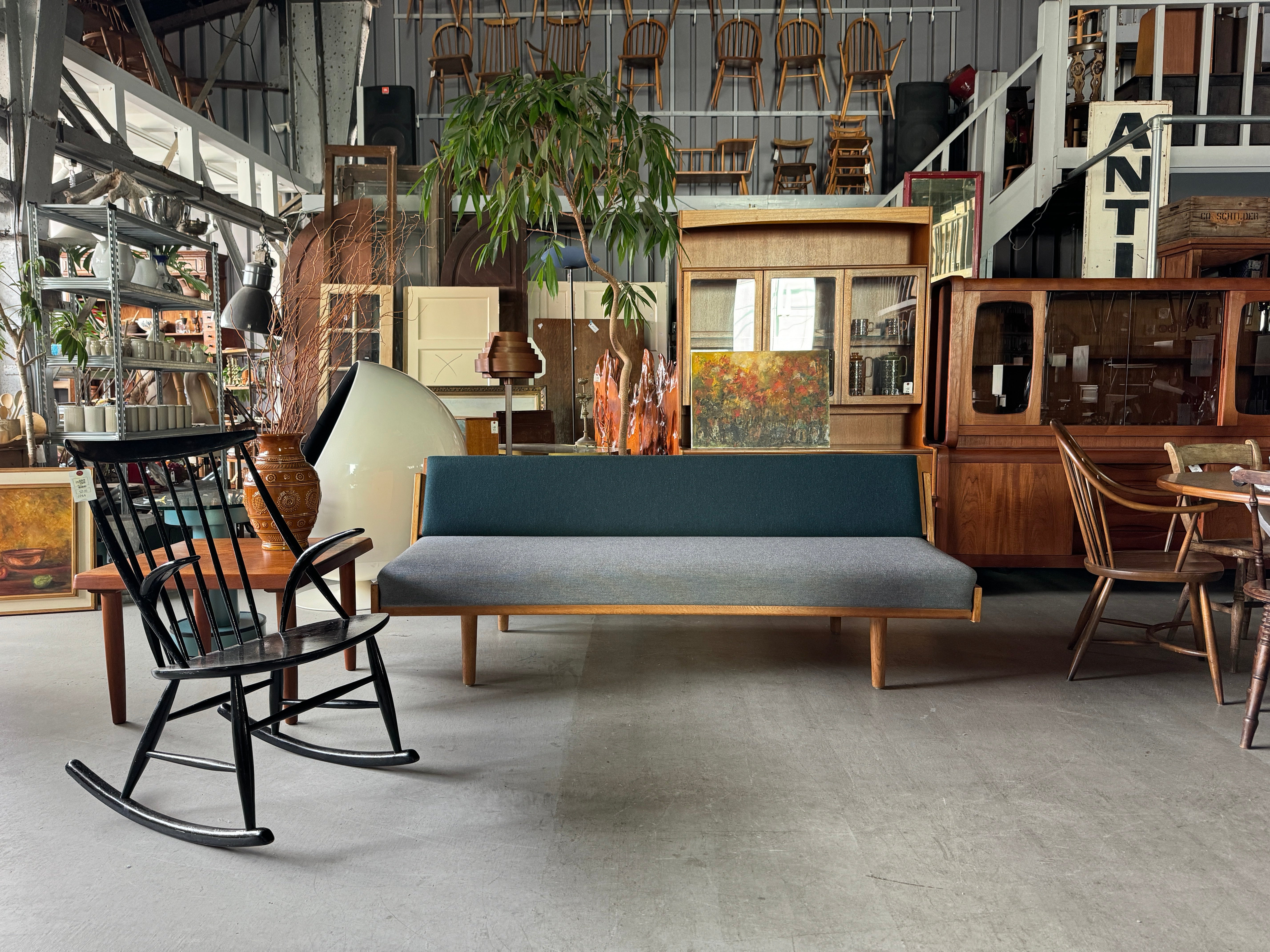 新品未使用】デザインソファ＆オットマン｜北欧モダン インテリア 椅子