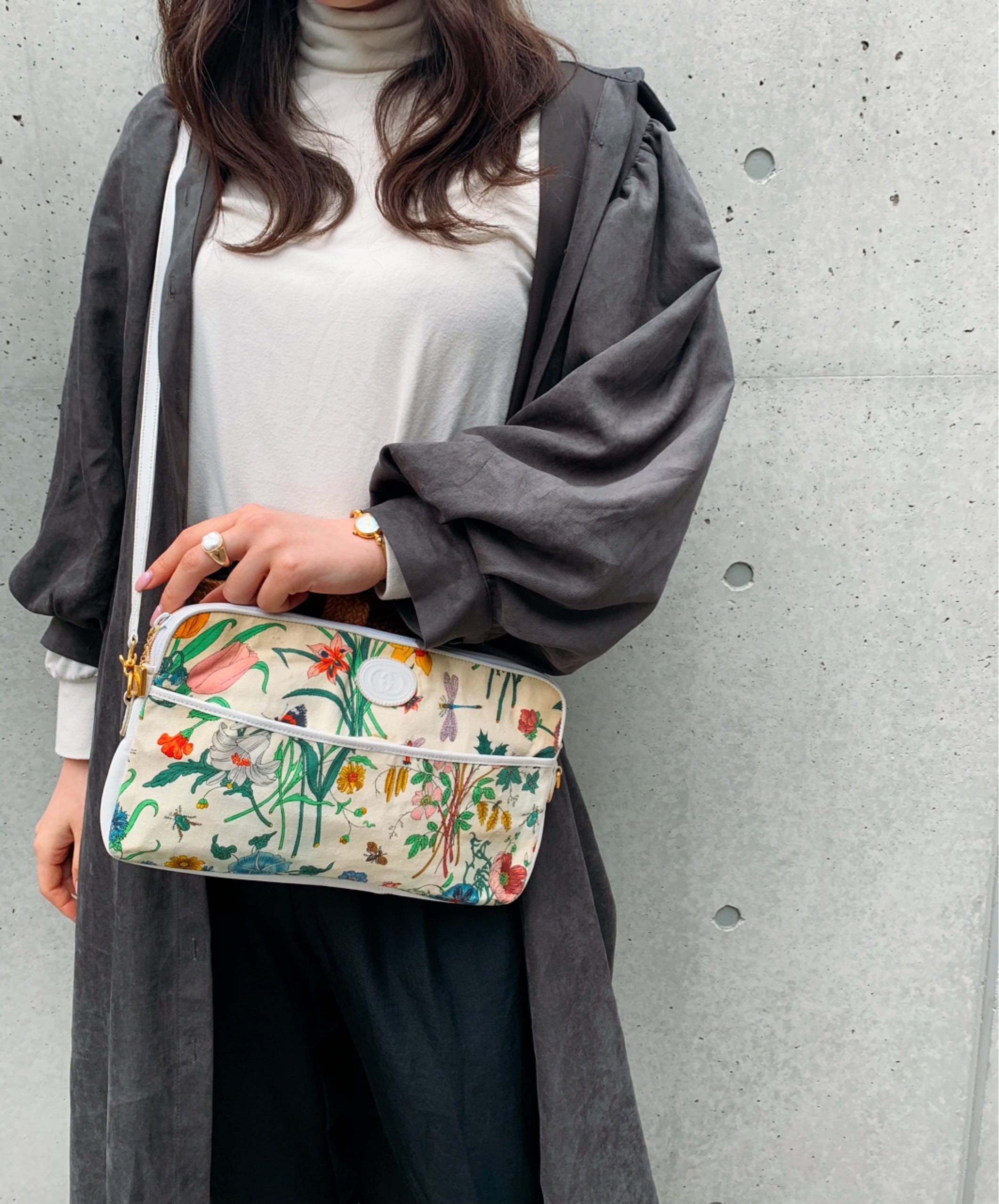 OLD Gucci フローラ柄 薄型2WAYバッグ（白） – Vintage Shop Rococo