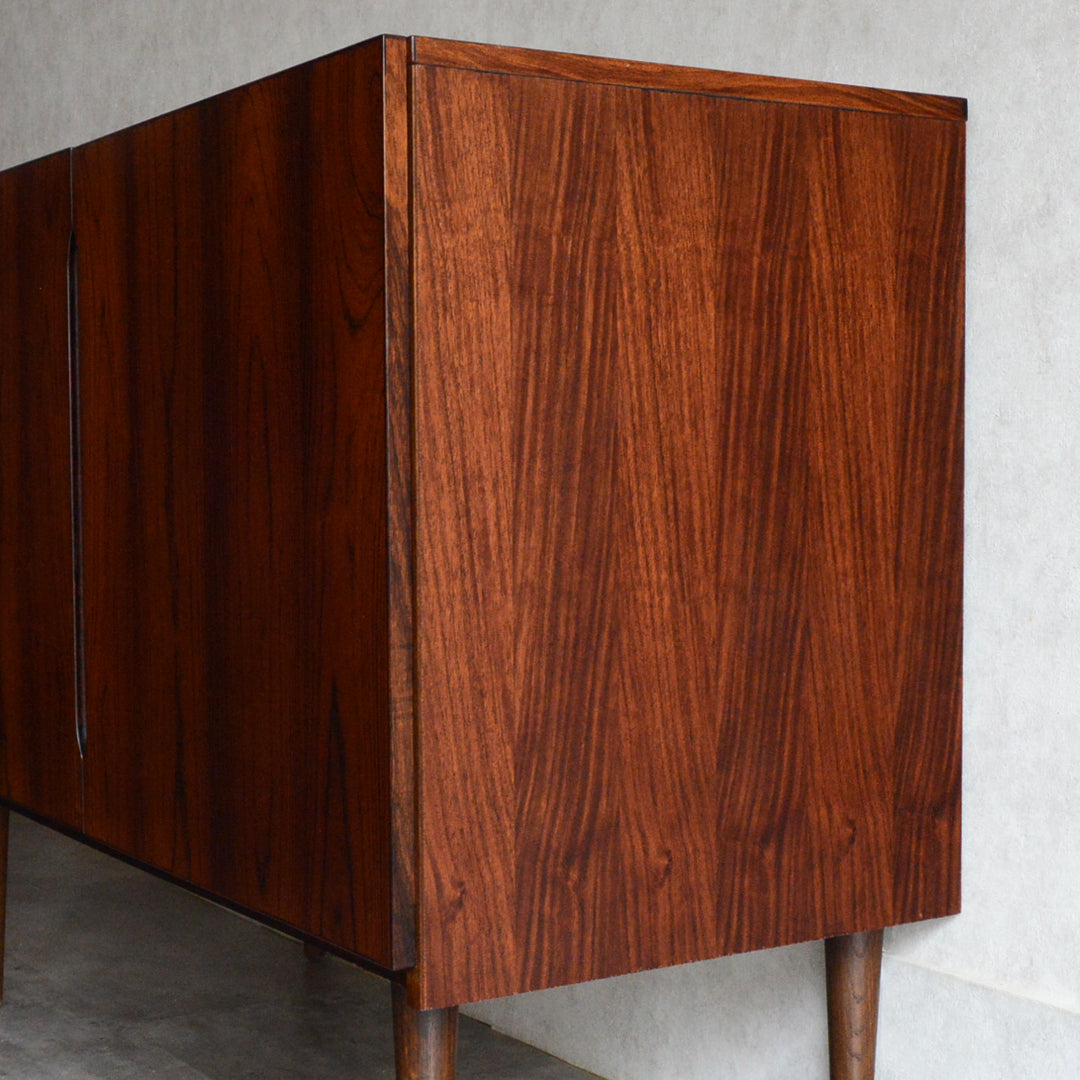 デンマークヴィンテージ ローズウッド サイドボード/キャビネット 8-19