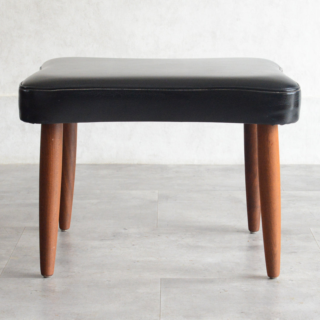 デンマークヴィンテージ オットマン/スツール P-6 – Rowan.inc