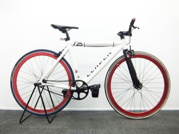 名古屋市熱田区 LEADERBIKE リーダーバイク 725 XSサイズ ホワイト 1