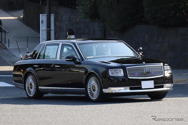 現行センチュリーの総理大臣専用車、迫力の1/18スケールミニカーで登場