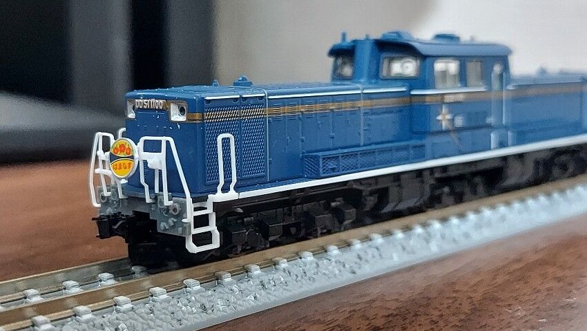 アニメから始まる客車列車：14系急行「はまなす」堂々入線！【鉄道模型