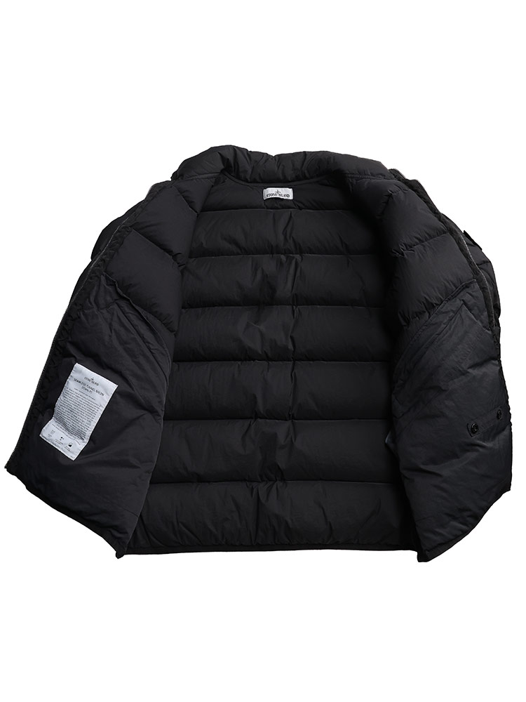 STONE ISLAND (ストーンアイランド) ナイロン フルジップ ダウン