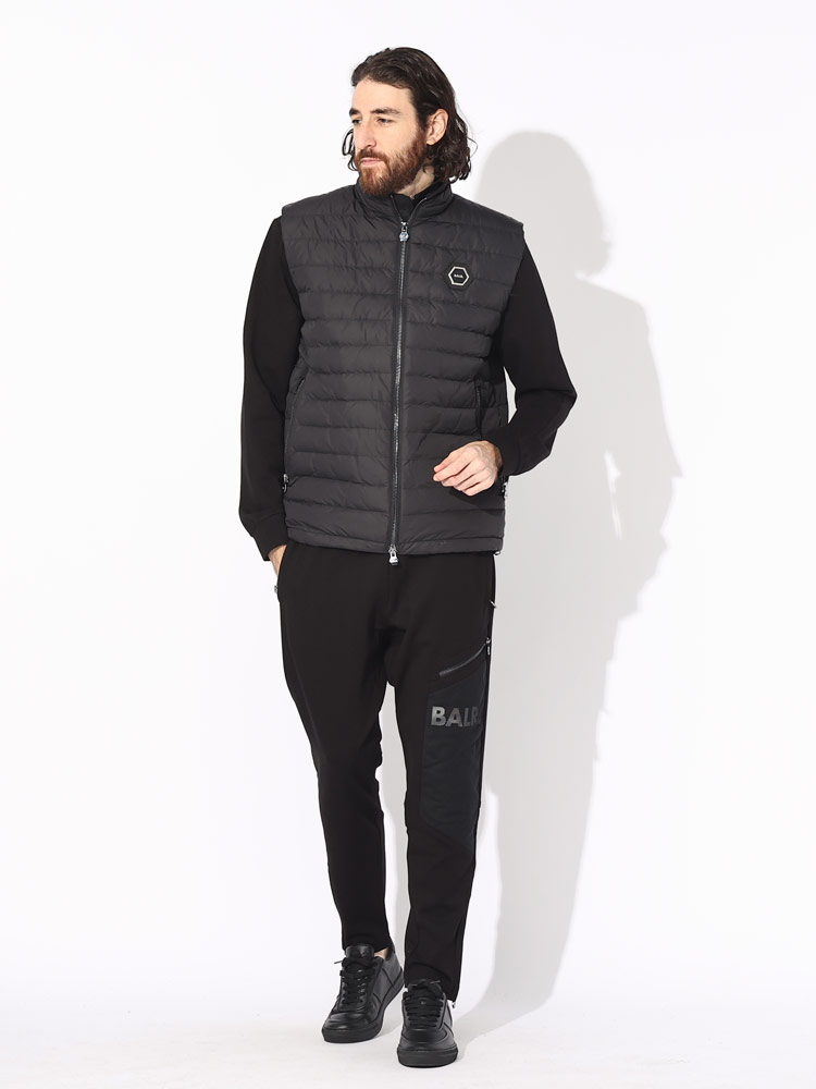 BALR. (ボーラー) 胸ロゴ フルジップ ダウンベスト BA13711001