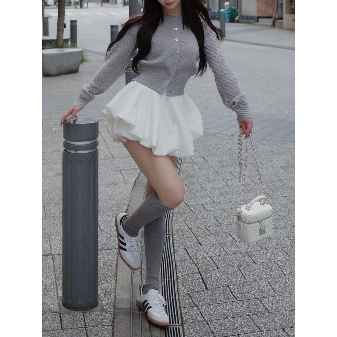 ダーリッチ Darich ボリュームバルーンミニスカート （ホワイト） -靴