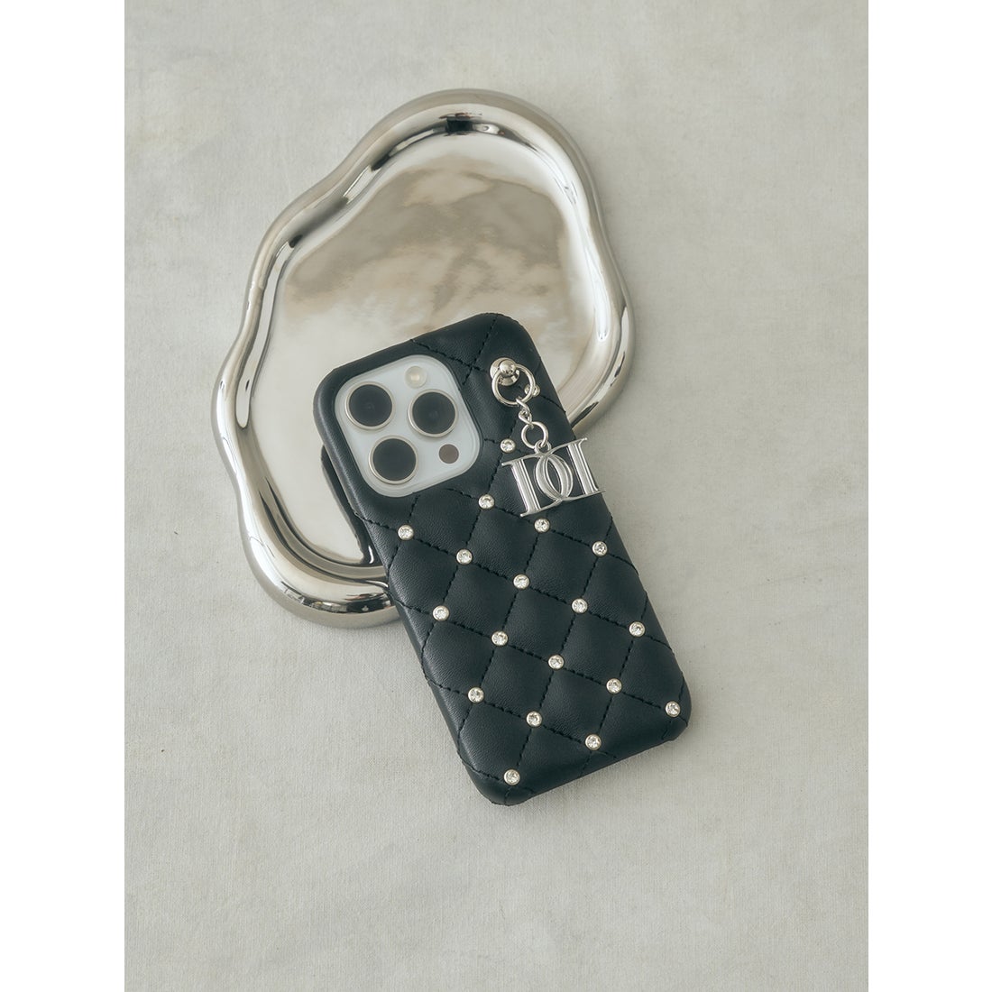ダーリッチ Darich キルティングビジューDDチャームiPhoneケース