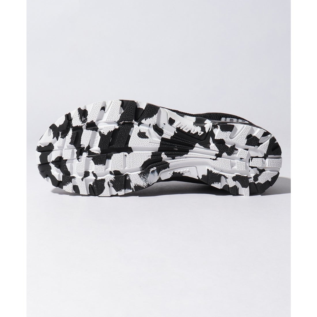 INOV8 F-LITE 245 WMS （ブラック×ホワイト） -デサントストア