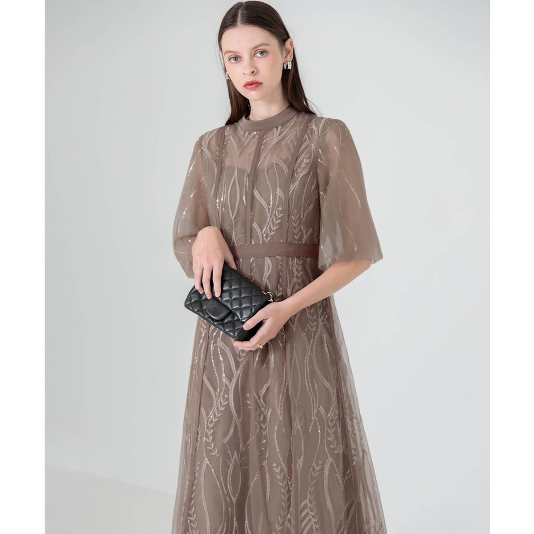 レジャ Leja スパンコール刺繍レースプチハイネックフリルロングドレス