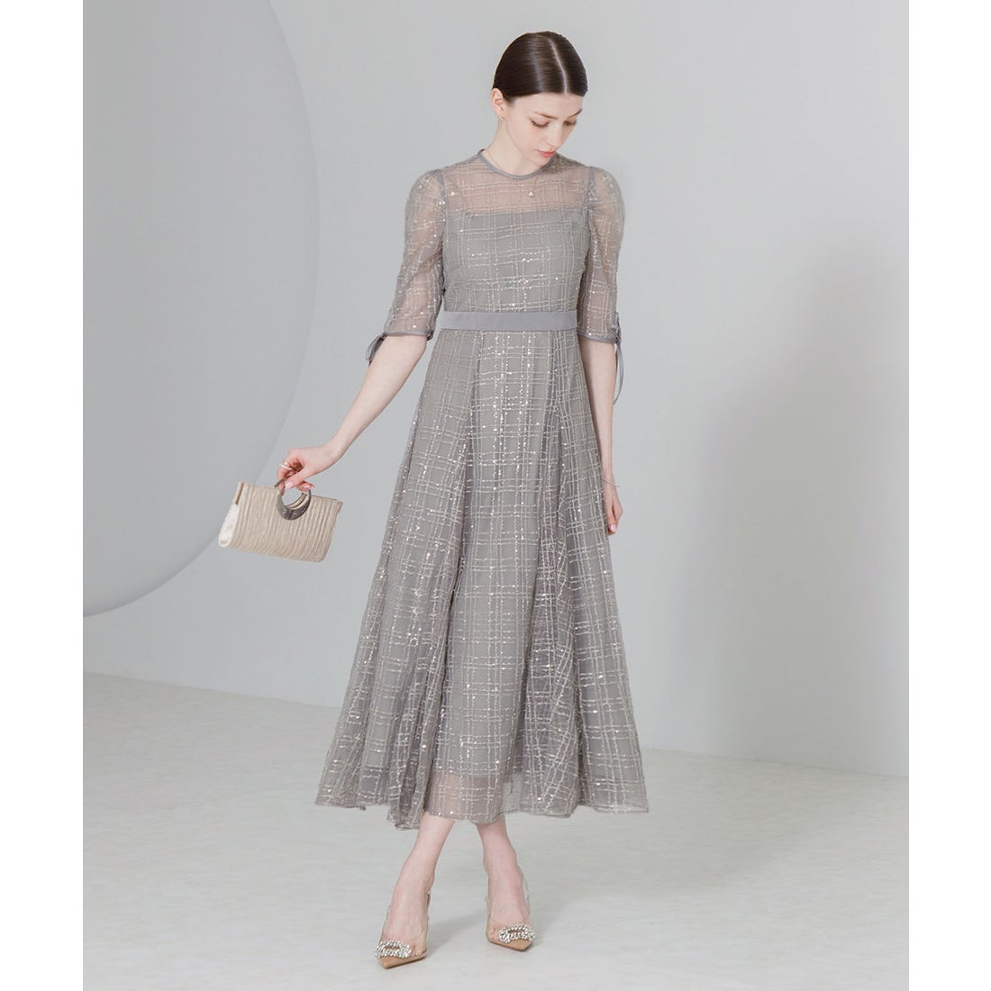 レジャ Leja チェック刺繍スパンコールチュール素材袖リボン