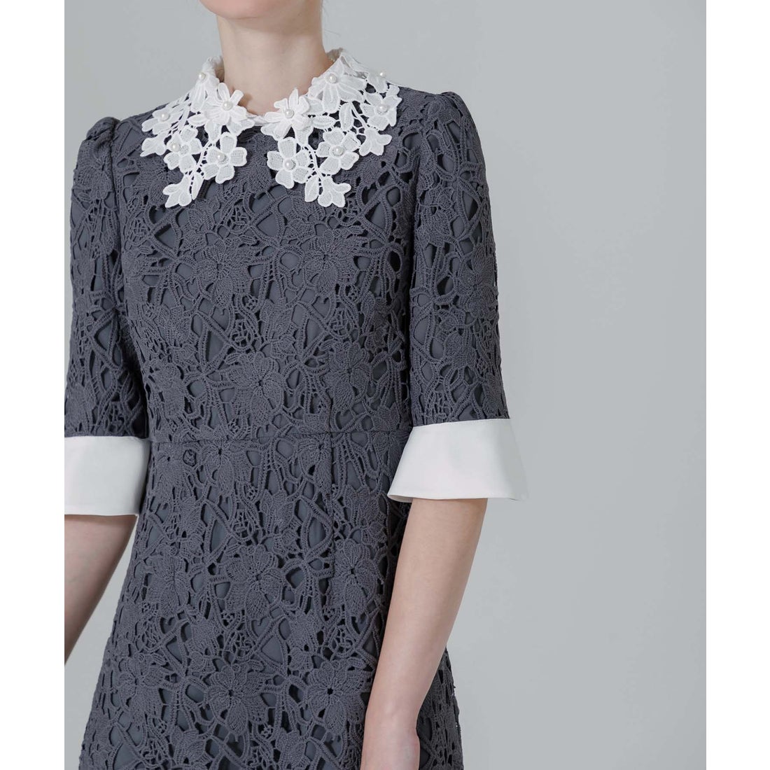 レジャ Leja 花柄レースカラースパンコール刺繍Aラインフレアドレス