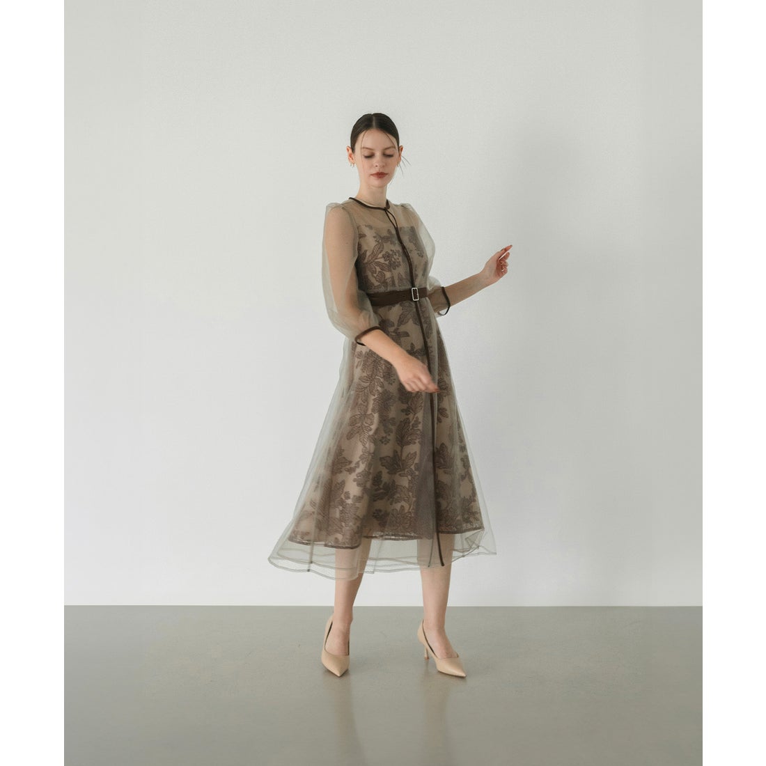 レジャ Leja チュールパイピングリーフベルトAラインドレスワンピース