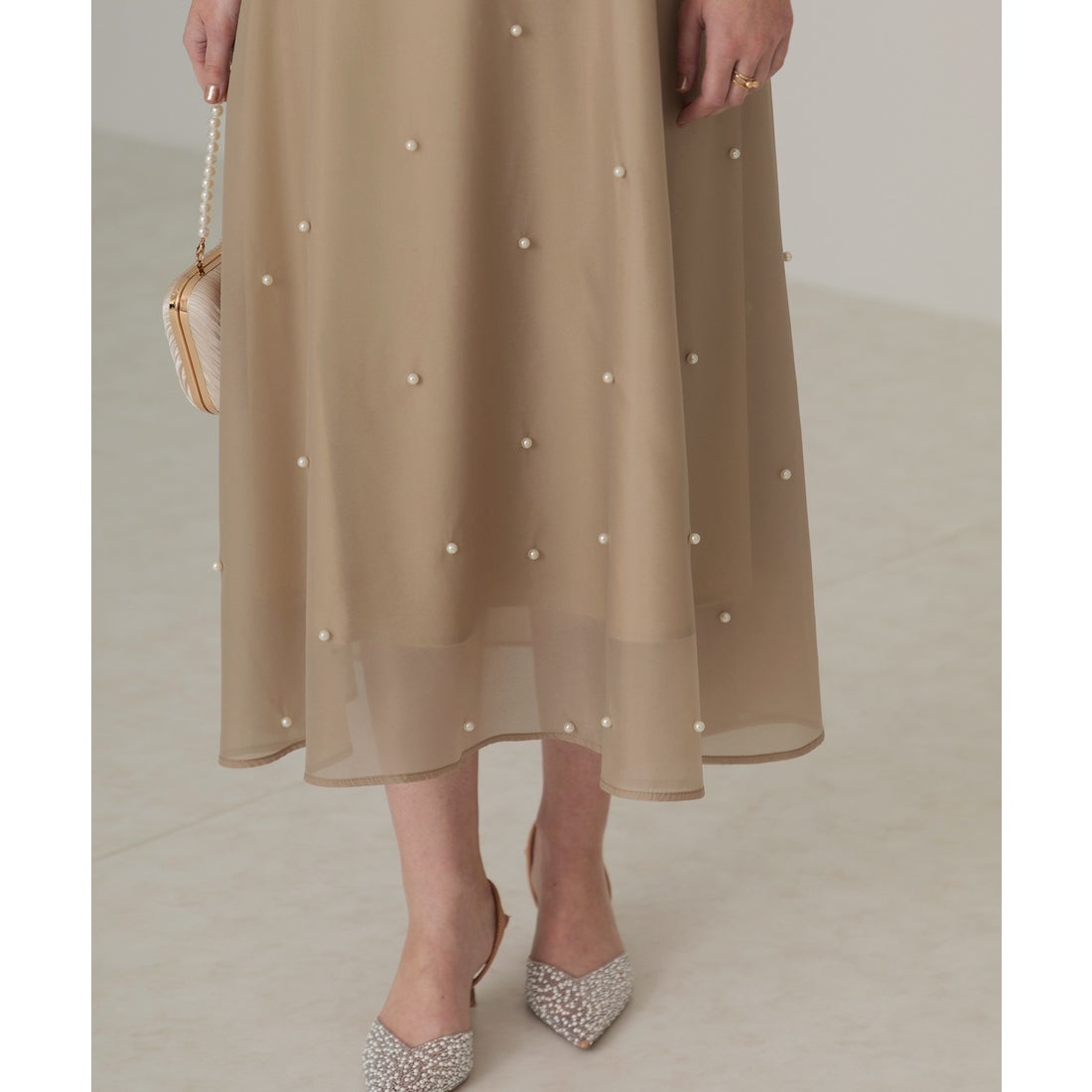 レジャ Leja パールアシンメトリーローズモチーフAラインドレス