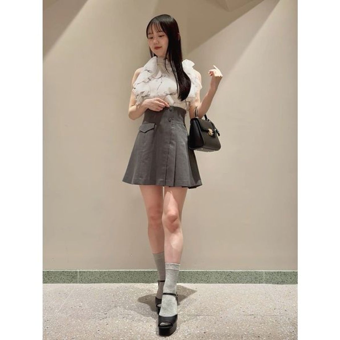 スナイデル SNIDEL プリーツスカショーパン （BLK） - ファッション