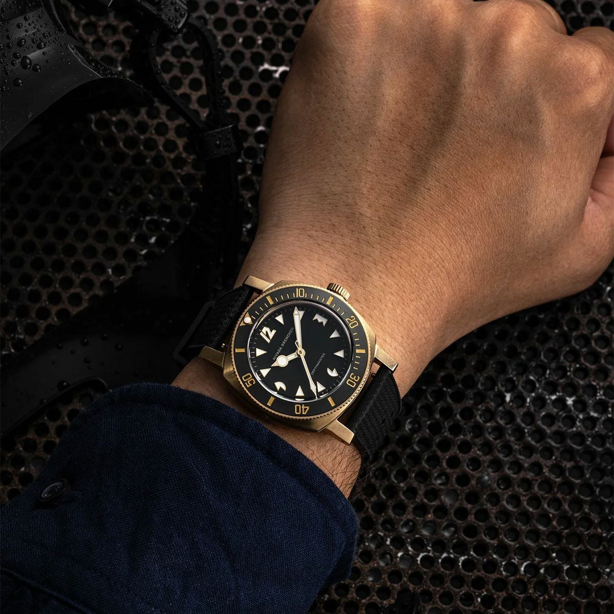 Nivada Grenchen / ニバダ グレンヒェン デプスマスター ブロンズ