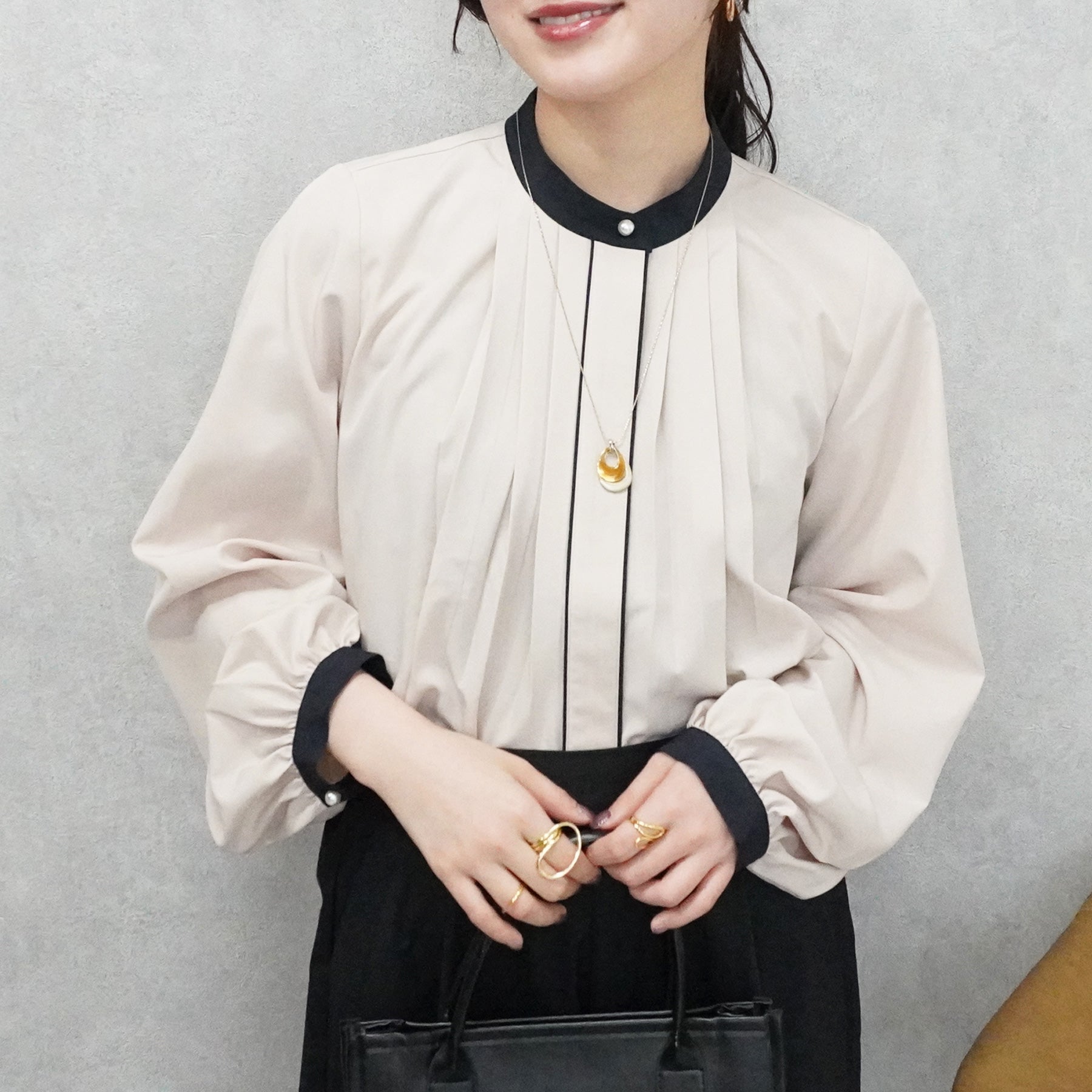 フロントタックバイカラーデザインブラウス/ セレクトリベリー