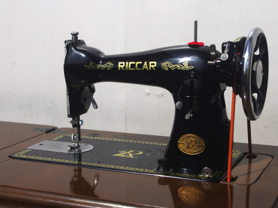 No.696 RICCAR リッカー製 家庭用足踏みミシン：アンティークミシン
