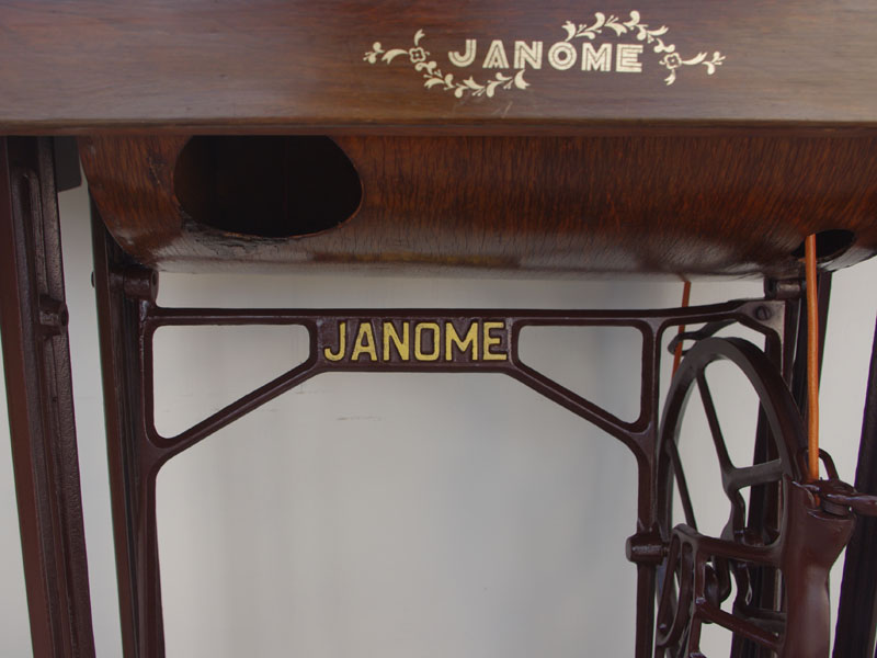 No.167 Janome ジャノメ製 家庭用足踏みミシン：アンティークミシン