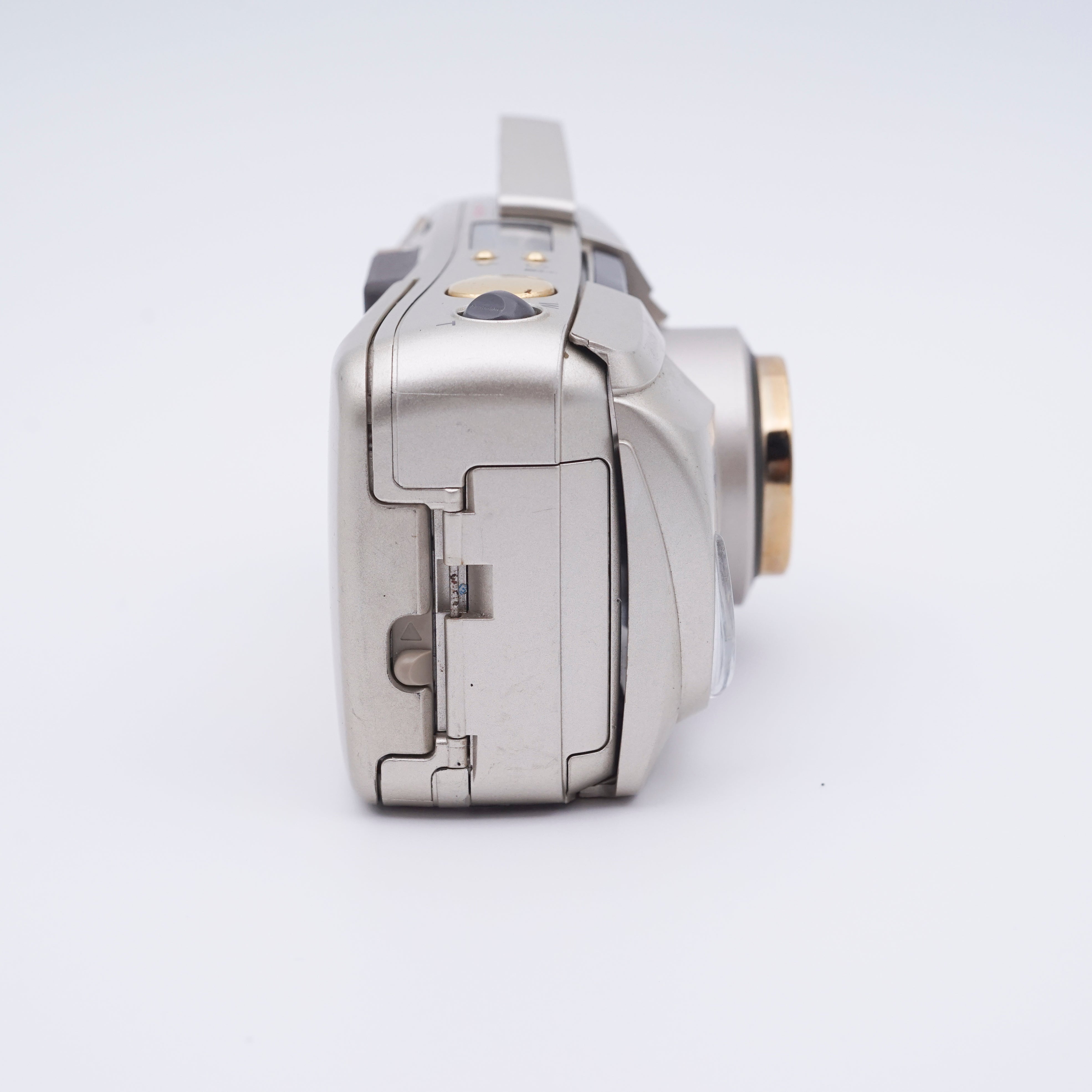 Olympus Mju Zoom Wide 80 Deluxe – SHOWA