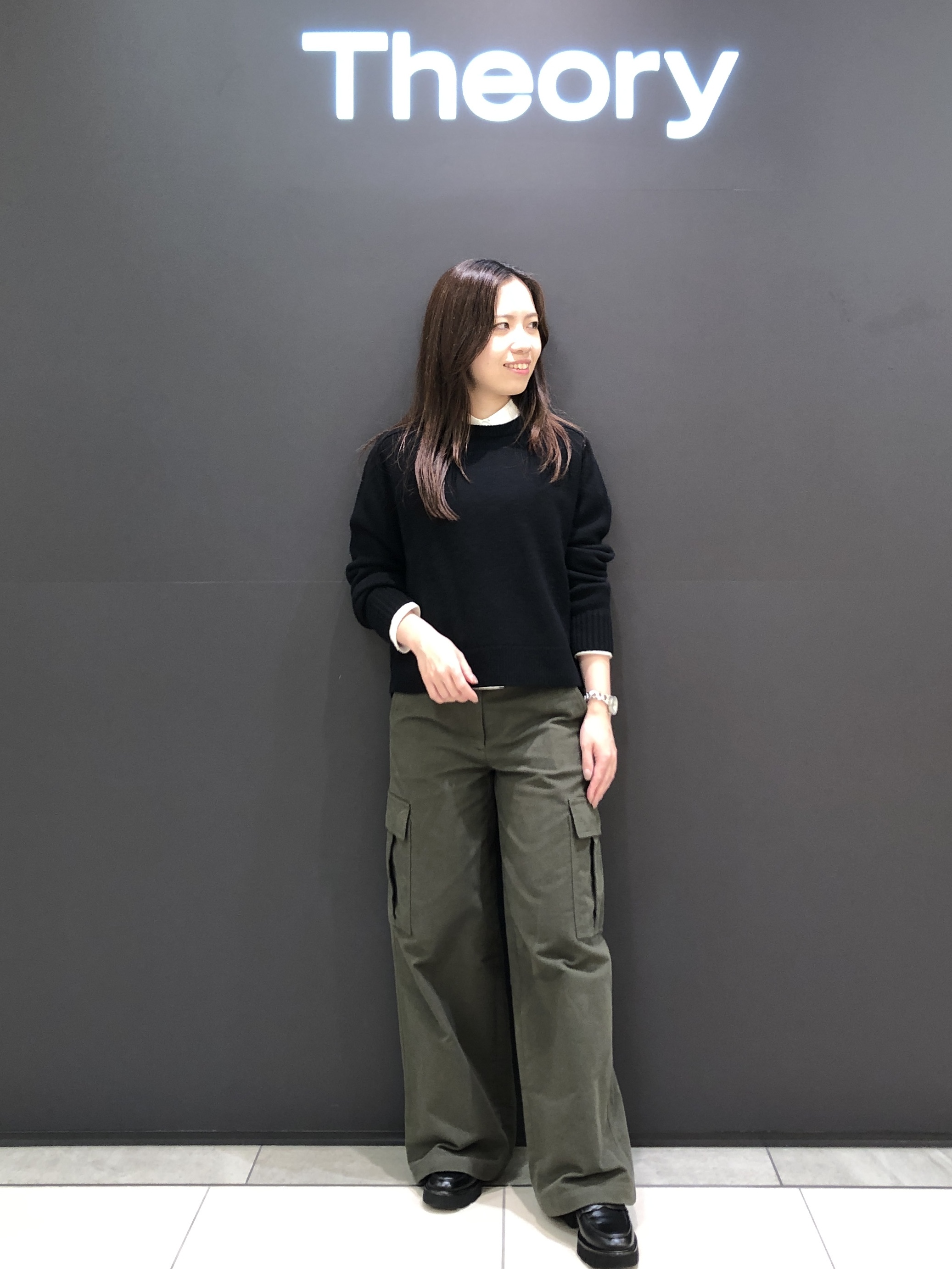 10月スタッフリアルバイ】大人カジュアルカーゴパンツ | セオリー