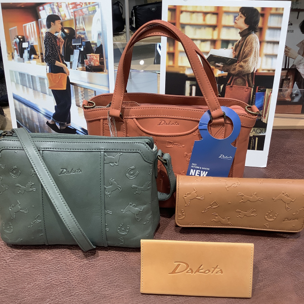 Dakota(ダコタ)フェア開催中👜💕 | サックスバー | 松坂屋高槻店公式