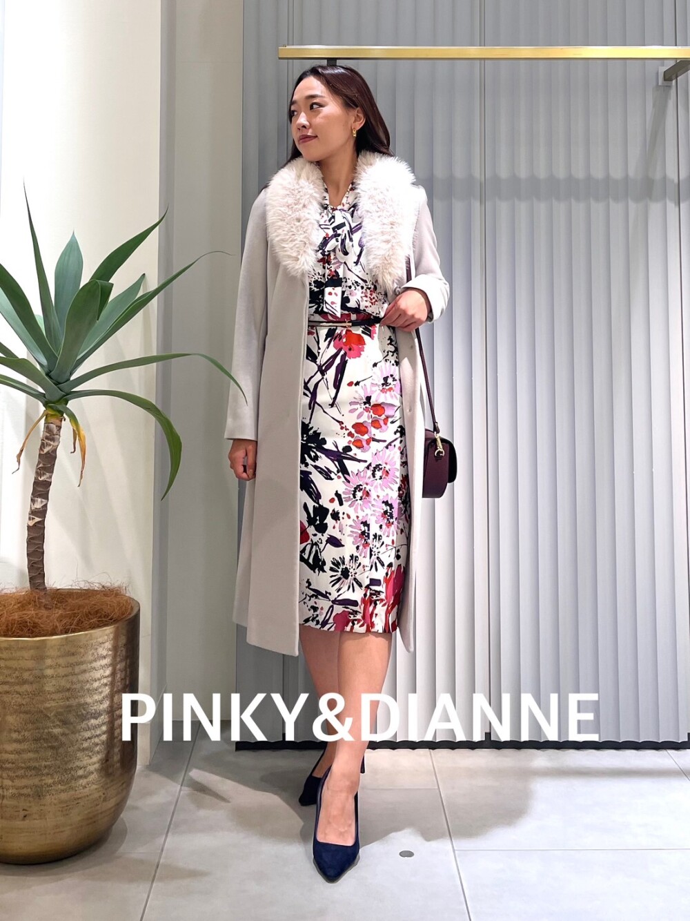 大人気✨ファー付きカシミア混コートのご紹介✨ | ピンキー＆ダイアン