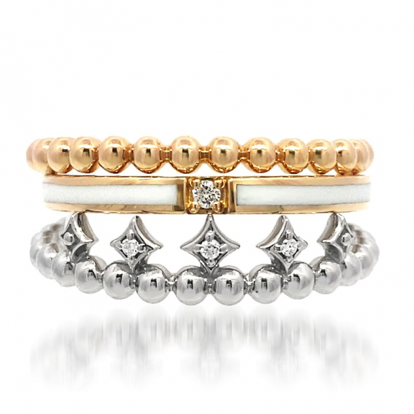 STAR JEWELRY】ウィンター限定 ”KISSING BALLS” | スタージュエリー