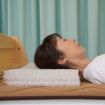 山田朱織枕研究所オンラインショップ / 整形外科枕エアーワイド