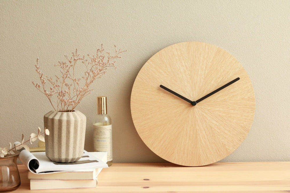 徳島の天然藍で染めた木製掛け時計 | 森工芸 - 光と影のインテリア