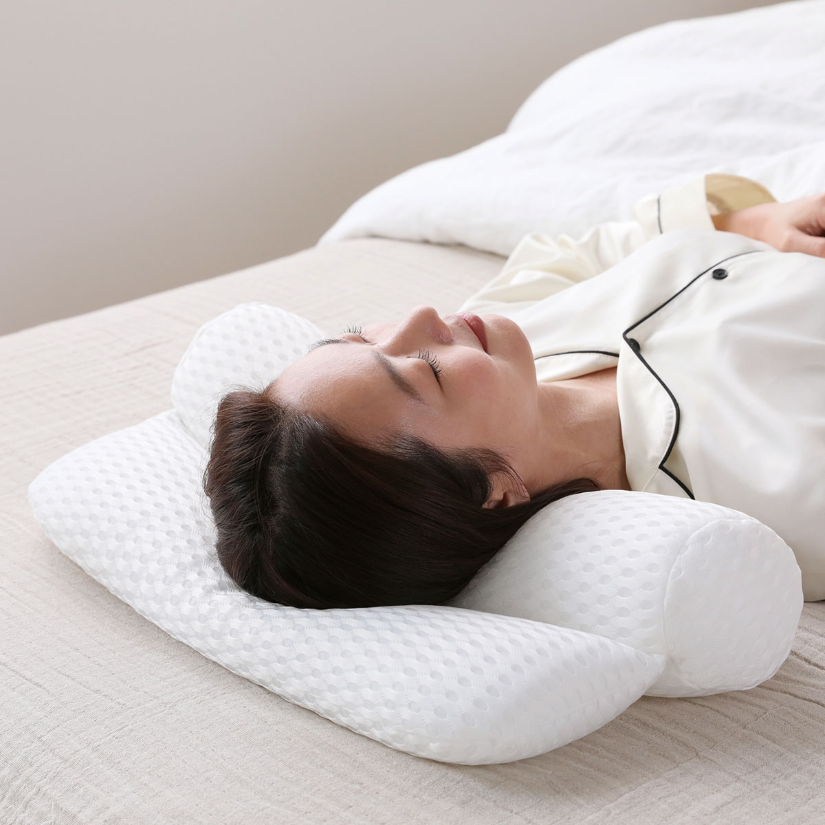 2/25～2/27】首・肩がラク～な整体枕 1個 | ABCミッケ｜【公式】ABC