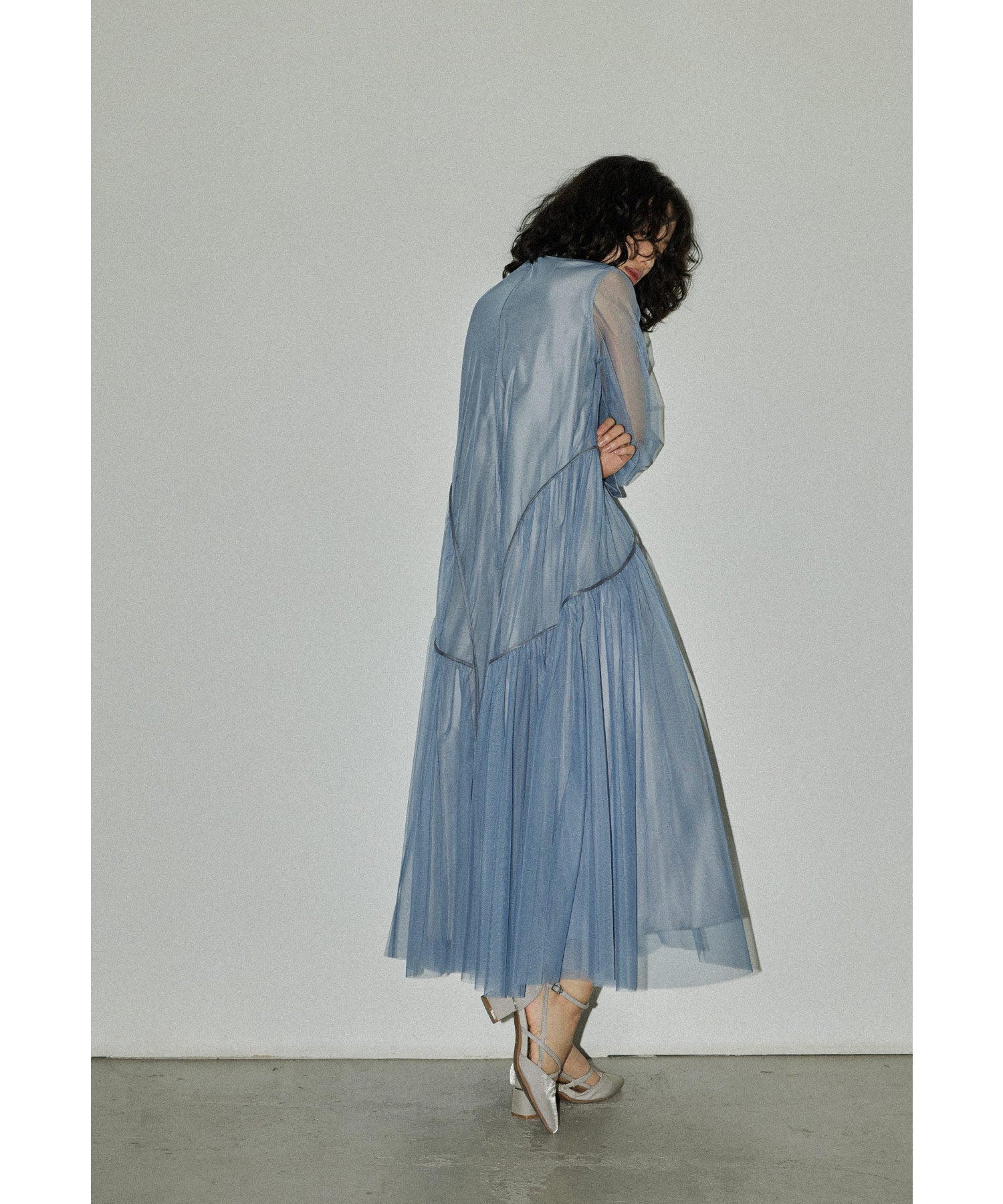 チュールパイピングAラインドレス マタニティ 妊婦 結婚式 パーティー