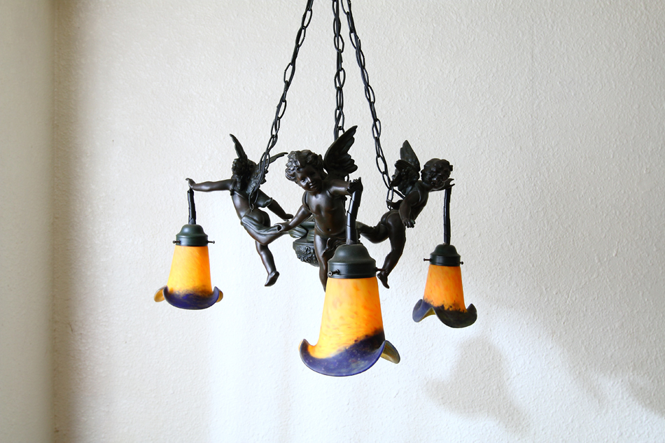 アートガラス エンジェルモチーフ シャンデリア(3灯)｜アンティーク