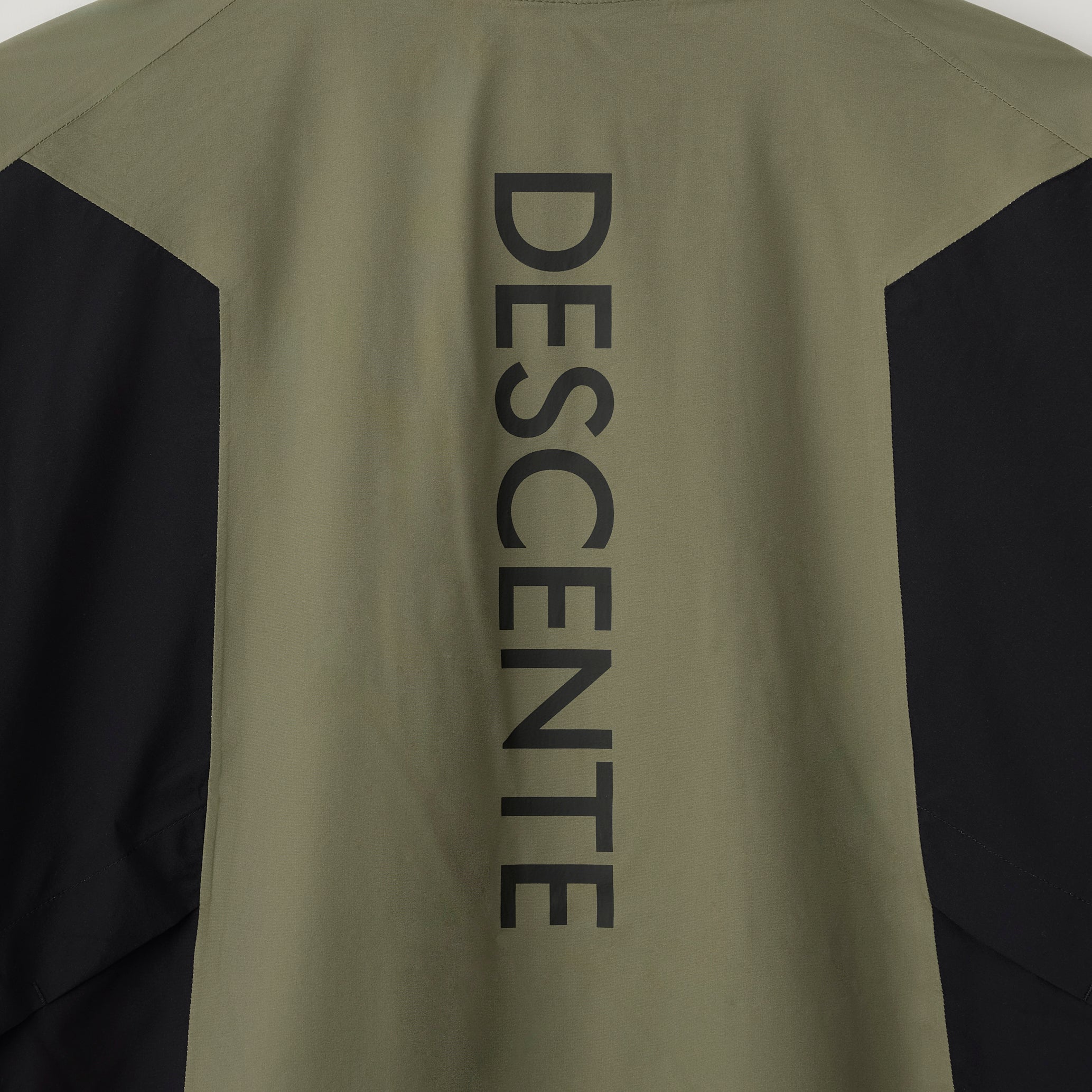 デサントゴルフ】レインジャケット – GQ SHOP