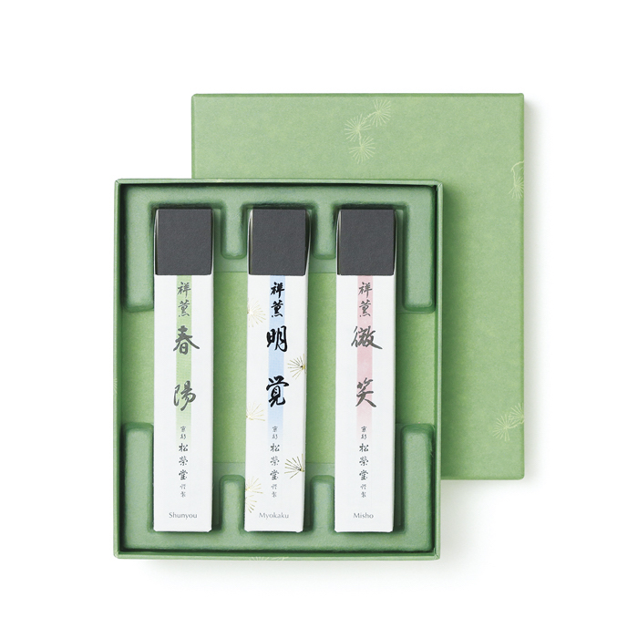 ウェブショップ高級線香 春陽/明覚/微笑 祥薫 紙箱入: 香りを贈る