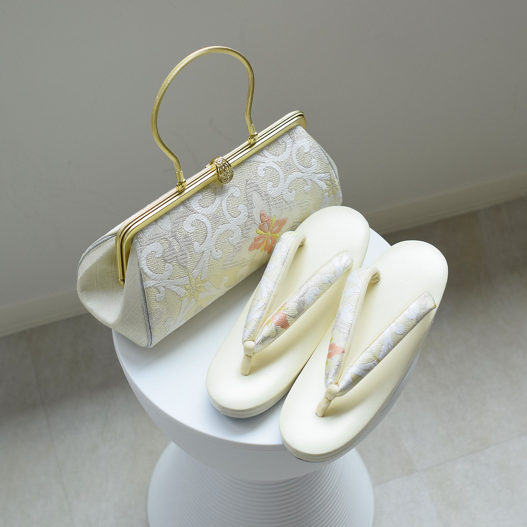 草履バッグセット 唐錦 フォーマル用 訪問着や振袖にも【取り寄せ