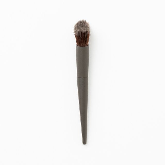 Smoothing foundation Brush – SHAQUDA