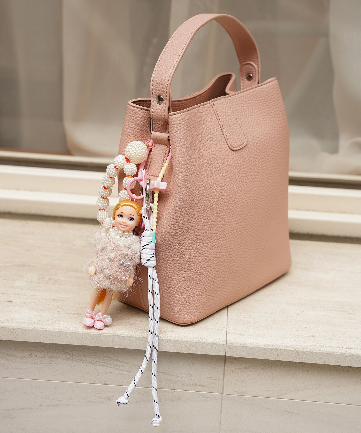 TIME-SALE セレクト ladyドール バッグチャーム HUIT 全2色｜hit969