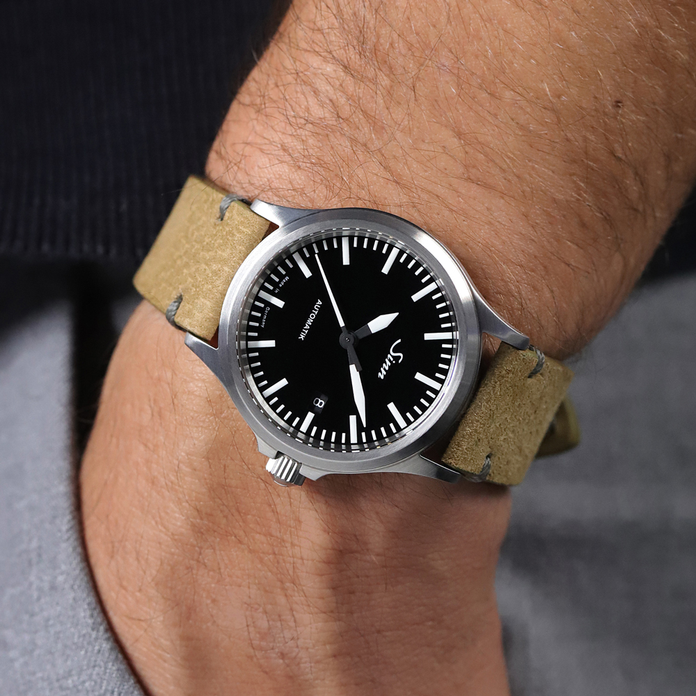 556 | ドイツ製腕時計 Sinn（ジン）公式サイト