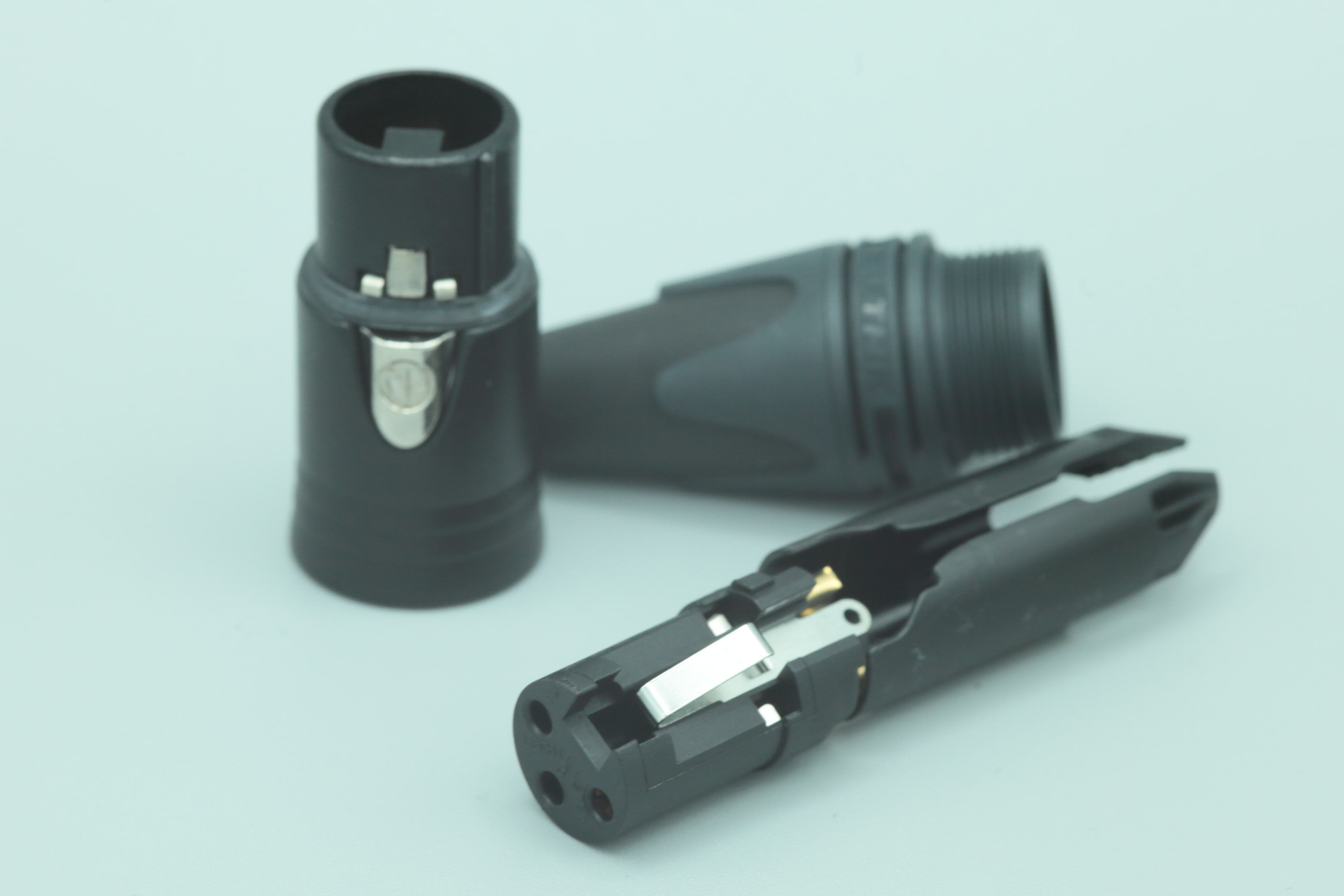 Neutrik NC3MXX-B×NC3FXX-B Set – SSH cables&sounds