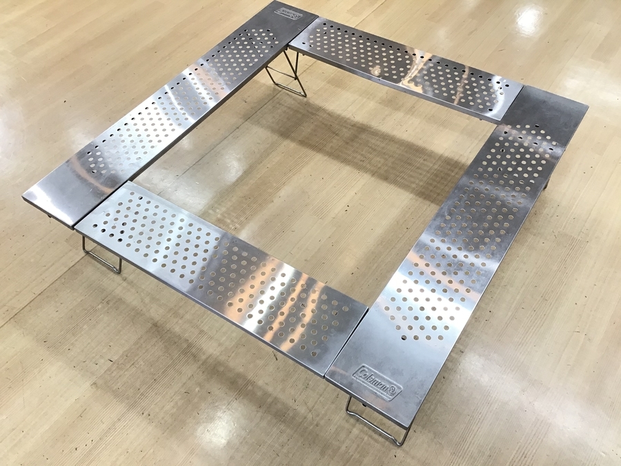 焚き火を囲ってご飯を！！囲炉裏テーブルをご紹介！！[2020.10.17発行